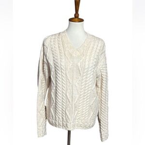 Inis Crafts Cozy Cable Knit Sweater 100% wool Made in Ireland Size Medium